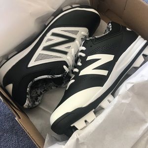 New Balance Youth Baseball Cleats, Size 2